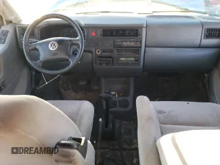2000 Volkswagen EuroVan с VIN WV2MH4700YH083922, выставлен на аукционе Copart как лот 44274825 с пробегом 159 931 миль миль и Чистый • Clean title. История ставок и продаж доступна на DreamBid. Изображение 8.