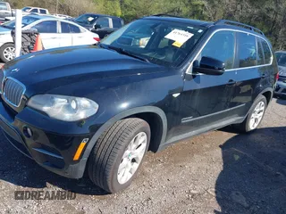 2013 BMW X5 xDrive35i z VIN 5UXZV4C55D0E02577, wystawiony jako IAAI lot #41764316 z przebiegiem 14 274 mil mil oraz . Historia ofert i sprzedaży dostępna na DreamBid. Obrazek 17.