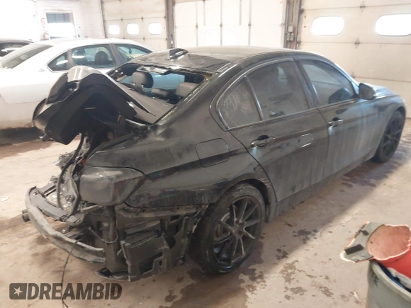 2013 BMW 3 Series 328i xDrive with VIN WBA3B5G57DNS02815, listed as a IAAI auction lot 41643602 with 162,895 mi miles. Bid and sale history available at carsss.com. Image 4.