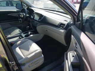 2019 Honda Pilot EX-L with VIN 5FNYF6H56KB066657, listed as a IAAI auction lot 41853333 with 50,915 mi miles. Bid and sale history available at carsss.com. Image 5.