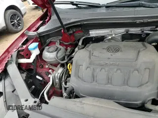 2019 Volkswagen Tiguan S с VIN 3VV0B7AX3KM015981, выставлен на аукционе Copart как лот 70538555 с пробегом 45 171 миль миль и Списание • Salvage title. История ставок и продаж доступна на DreamBid. Изображение 16.