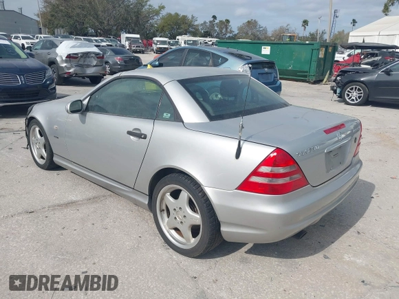 1999 Mercedes-Benz SLK 230/320 with VIN WDBKK47F1XF086736, listed as a IAAI auction lot 41580240 with 56,822 mi miles and . Bid and sale history available at DreamBid. Image 3.