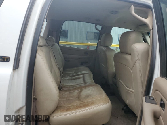 2004 Chevrolet Suburban LT with VIN 1GNFK16Z94J130902, listed as a Copart auction lot 68551464 with 253,835 mi miles and Salvage Title. Bid and sale history available at carsss.com. Image 11.