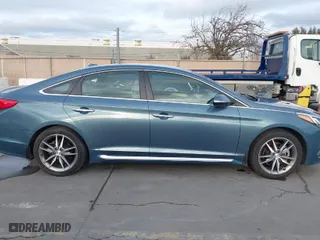 2015 Hyundai Sonata 2.0T Sport with VIN 5NPE34AB5FH232013, listed as a IAAI auction lot 41500098 with 133,725 mi miles. Bid and sale history available at carsss.com. Image 13.
