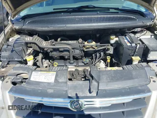 2005 Chrysler Town & Country Touring with VIN 2C4GP54LX5R132272, listed as a IAAI auction lot 41860741 with 138,402 mi miles and . Bid and sale history available at DreamBid. Image 10.