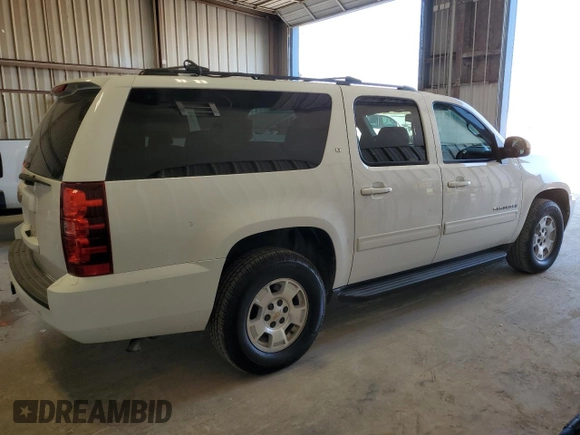 2014 Chevrolet Suburban LT with VIN 1GNSCJE02ER202427, listed as a Copart auction lot 71253834 with 247,515 mi miles and Clean Title. Bid and sale history available at carsss.com. Image 3.