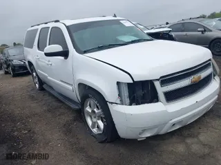 2007 Chevrolet Suburban LTZ with VIN 3GNFC160X7G132811, listed as a IAAI auction lot 41849787 with 1 mi miles. Bid and sale history available at carsss.com. Image 1.