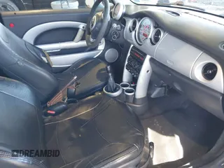 2002 MINI Hardtop with VIN WMWRC33472TC34913, listed as a IAAI auction lot 41599382 with 150,177 mi miles and . Bid and sale history available at DreamBid. Image 5.