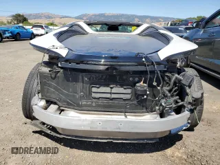 2019 BMW i8 z VIN WBY2Z6C56K7D28673, wystawiony jako Copart lot #59830683 z przebiegiem 26 993 mil mil oraz . Historia ofert i sprzedaży dostępna na DreamBid. Obrazek 6.