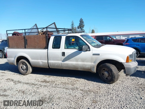 2005 Ford Super Duty F-250 XL with VIN 1FTSX20505EC46780, listed as a IAAI auction lot 41487266 with 1 mi miles. Bid and sale history available at carsss.com. Image 12.