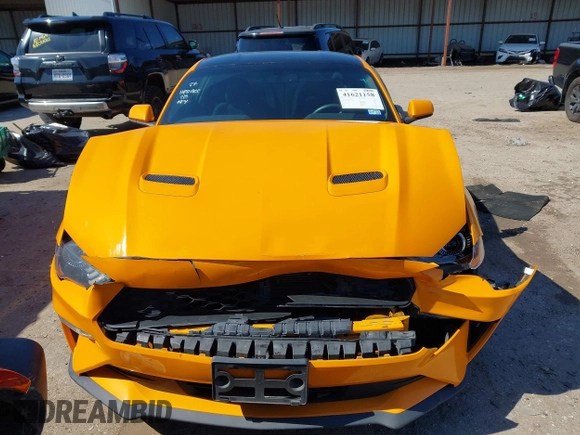 2019 Ford Mustang EcoBoost with VIN 1FA6P8TH5K5152941, listed as a IAAI auction lot 41621158 with 111,037 mi miles and . Bid and sale history available at carsss.com. Image 12.