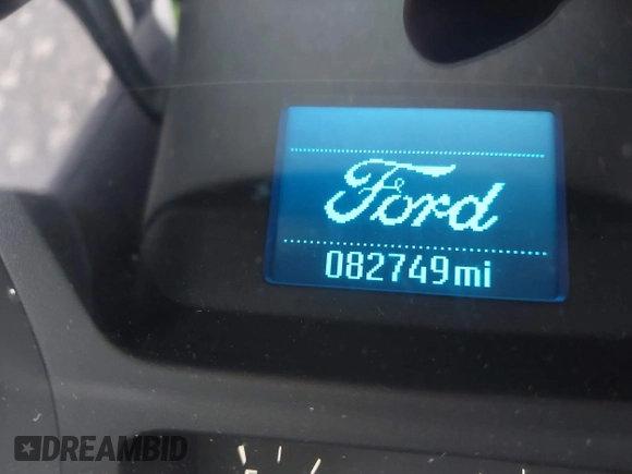 2017 Ford Transit z VIN 1FTYR2CM1HKB48712, wystawiony jako IAAI lot #39946351 z przebiegiem 82 749 mil mil oraz . Historia ofert i sprzedaży dostępna na DreamBid. Obrazek 15.