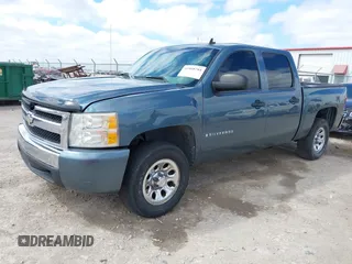 2007 Chevrolet Silverado 1500 LS with VIN 2GCEC13C071544988, listed as a IAAI auction lot 41908784 with 161,463 mi miles and . Bid and sale history available at DreamBid. Image 2.
