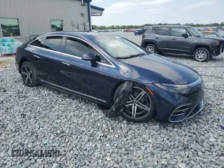 2022 Mercedes-Benz EQS 580 z VIN W1KCG4EB1NA021781, wystawiony jako Copart lot #53314125 z przebiegiem 22 867 mil mil oraz Nie do naprawy. Historia ofert i sprzedaży dostępna na DreamBid. Obrazek 4.