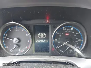 2018 Toyota RAV4 LE with VIN JTMZFREV4JJ183106, listed as a IAAI auction lot 41449468 with 114,719 mi miles. Bid and sale history available at carsss.com. Image 7.
