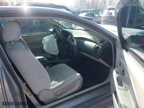 2006 Chevrolet Monte Carlo LS with VIN 2G1WJ15KX69252434, listed as a IAAI auction lot 40969669 with 232,030 mi miles. Bid and sale history available at carsss.com. Image 5.