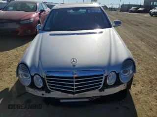 2009 Mercedes-Benz E-Class Sport 5.5L with VIN WDBUF72X19B360607, listed as a Copart auction lot 88750185 with 0 mi miles and Salvage Title. Bid and sale history available at carsss.com. Image 5.