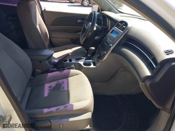 2014 Chevrolet Malibu LS with VIN 1G11B5SL2EF160493, listed as a IAAI auction lot 41599540 with 93,054 mi miles. Bid and sale history available at carsss.com. Image 5.