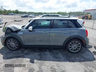2018 MINI Hardtop 4 Door Cooper S с VIN WMWXU3C55J2F51056, выставлен на аукционе IAAI как лот 42484892 с пробегом 107 460 миль миль и . История ставок и продаж доступна на DreamBid. Изображение 14.