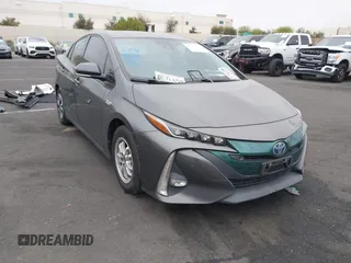 2017 Toyota Prius Plus with VIN JTDKARFP6H3058607, listed as a IAAI auction lot 42074537 with 181,991 mi miles and . Bid and sale history available at DreamBid. Image 1.
