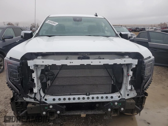 2024 GMC Sierra 1500 with VIN 3GTNUAED0RG333478, listed as a Copart auction lot 86540664 with 7,339 mi miles and Salvage Title. Bid and sale history available at DreamBid. Image 5.