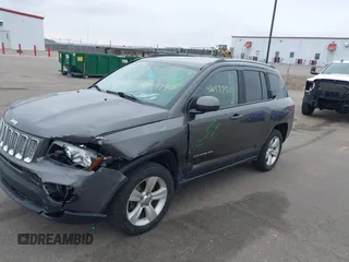 2016 Jeep Compass High Altitude z VIN 1C4NJDEB2GD685450, wystawiony jako IAAI lot #42017730 z przebiegiem 162 646 mil mil oraz . Historia ofert i sprzedaży dostępna na DreamBid. Obrazek 2.