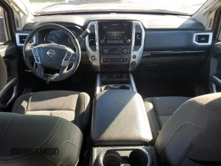 2021 Nissan Titan SV z VIN 1N6AA1EF2MN518203, wystawiony jako Copart lot #86769034 z przebiegiem 129 900 mil mil oraz Szkoda całkowita • Salvage title. Historia ofert i sprzedaży dostępna na DreamBid. Obrazek 8.