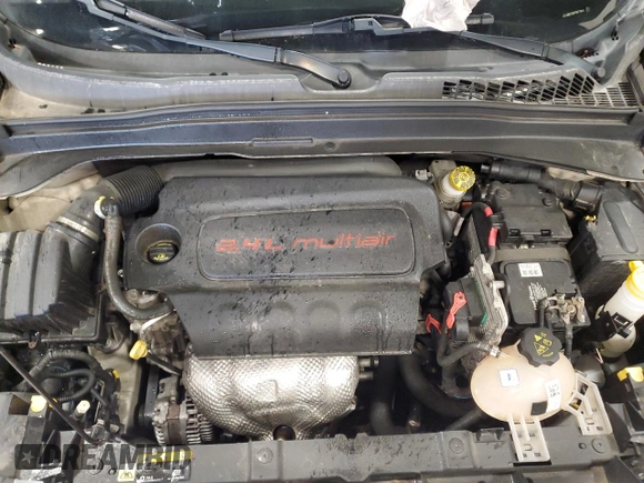 2015 Jeep Renegade Limited with VIN ZACCJBDT8FPB77845, listed as a Copart auction lot 57992125 with 86,705 mi miles and Non repairable. Bid and sale history available at DreamBid. Image 12.