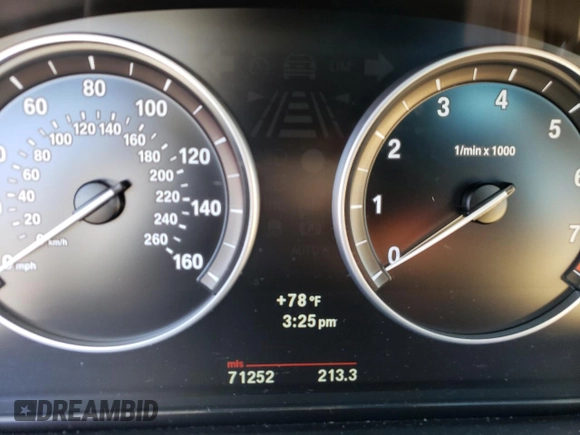 2013 BMW 5 Series 528i xDrive with VIN WBAXH5C55DD113871, listed as a Copart auction lot 73201063 with 71,252 mi miles and Salvage Title. Bid and sale history available at carsss.com. Image 9.