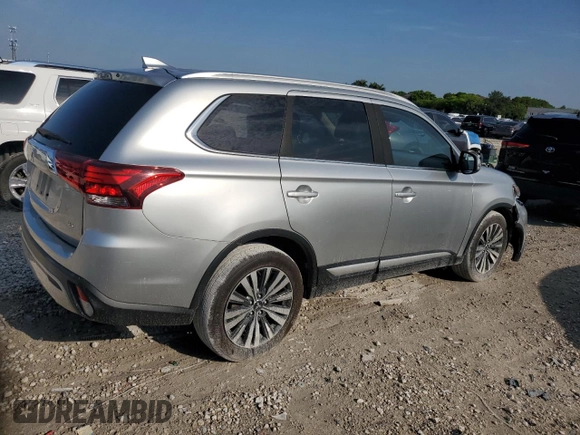 2020 Mitsubishi Outlander SE z VIN JA4AD3A36LZ028270, wystawiony jako Copart lot #58084565 z przebiegiem 49 111 mil mil oraz Szkoda całkowita • Salvage title. Historia ofert i sprzedaży dostępna na DreamBid. Obrazek 3.