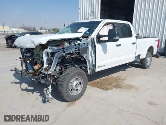 2024 Ford F-250 XL with VIN 1FT7W2BT2REE29043, listed as a IAAI auction lot 42307279 with 7,339 mi miles and . Bid and sale history available at DreamBid. Image 17.