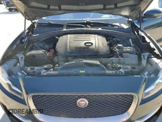2017 Jaguar F-Pace 20d R-Sport with VIN SADCL2BNXHA490434, listed as a Copart auction lot 40455904 with 73,490 mi miles and . Bid and sale history available at DreamBid. Image 12.
