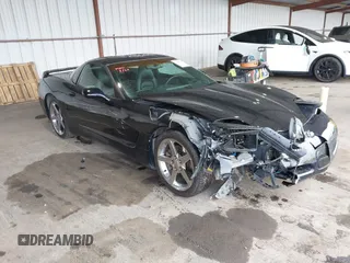 2004 Chevrolet Corvette with VIN 1G1YY22G745105394, listed as a IAAI auction lot 41895807 with 114,849 mi miles. Bid and sale history available at carsss.com. Image 1.