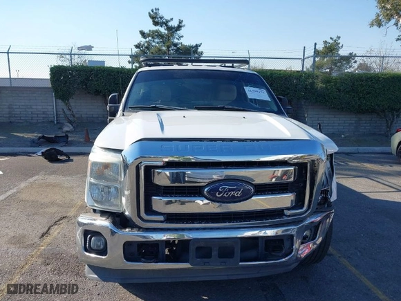 2013 Ford Super Duty F-250 SRW XL with VIN 1FT7W2A62DEB87844, listed as a IAAI auction lot 41308125 with 194,058 mi miles. Bid and sale history available at carsss.com. Image 12.