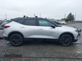 2022 Chevrolet Blazer LT with VIN 3GNKBJRS5NS146110, listed as a IAAI auction lot 41528562 with 27,761 mi miles and . Bid and sale history available at DreamBid. Image 13.