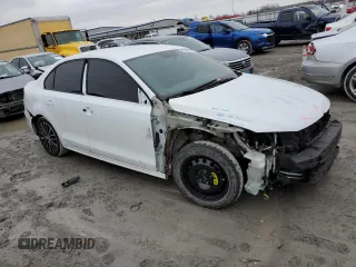 2016 Volkswagen Jetta Sport with VIN 3VWB17AJ3GM239133, listed as a Copart auction lot 40429084 with 130,875 mi miles and Salvage title. Bid and sale history available at DreamBid. Image 4.