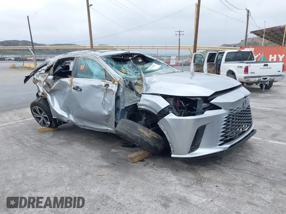 2023 Lexus RX 350h с VIN 2T2BBMCA1PC011986, выставлен на аукционе IAAI как лот 42153668 с пробегом Не указан миль и . История ставок и продаж доступна на DreamBid. Изображение 1.