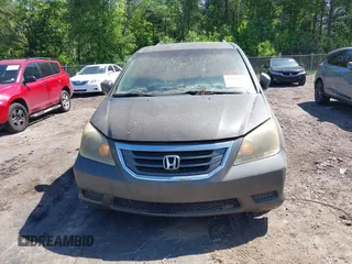 2008 Honda Odyssey EX-L z VIN 5FNRL38768B063991, wystawiony jako IAAI lot #42009031 z przebiegiem 167 524 mil mil oraz . Historia ofert i sprzedaży dostępna na DreamBid. Obrazek 6.