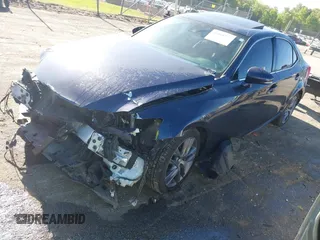 2018 Lexus IS 300 z VIN JTHC81D2XJ5031427, wystawiony jako IAAI lot #42059295 z przebiegiem 84 586 mil mil oraz . Historia ofert i sprzedaży dostępna na DreamBid. Obrazek 17.
