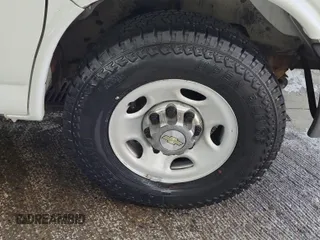 2012 Chevrolet Express Passenger 1LT с VIN 1GAZG1FG2C1159073, выставлен на аукционе IAAI как лот 42619812 с пробегом 90 220 миль миль и . История ставок и продаж доступна на DreamBid. Изображение 37.