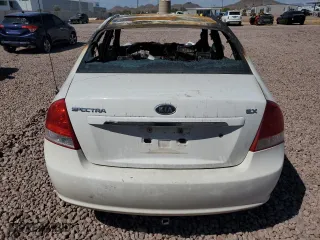 2008 Kia Spectra EX with VIN KNAFE122485556713, listed as a Copart auction lot 70048794 with 0 mi miles and Non Repairable. Bid and sale history available at carsss.com. Image 6.