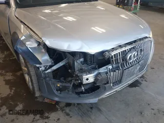 2013 Audi allroad A4 Premium Plus z VIN WA1UFAFL5DA210465, wystawiony jako IAAI lot #42207403 z przebiegiem 217 477 mil mil oraz . Historia ofert i sprzedaży dostępna na DreamBid. Obrazek 6.