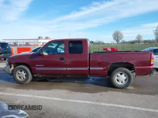2000 GMC Sierra 1500 SLE with VIN 1GTEC19V0YZ168472, listed as a IAAI auction lot 41837734 with 277,163 mi miles and . Bid and sale history available at DreamBid. Image 15.