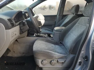 2005 Kia Sorento LX z VIN KNDJC733455442137, wystawiony jako Copart lot #46496065 z przebiegiem 118 299 mil mil oraz Szkoda całkowita • Salvage title. Historia ofert i sprzedaży dostępna na DreamBid. Obrazek 7.
