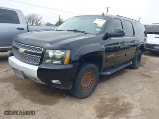 2010 Chevrolet Suburban LT with VIN 1GNUKJE39AR175422, listed as a IAAI auction lot 41561047 with 1 mi miles. Bid and sale history available at carsss.com. Image 2.