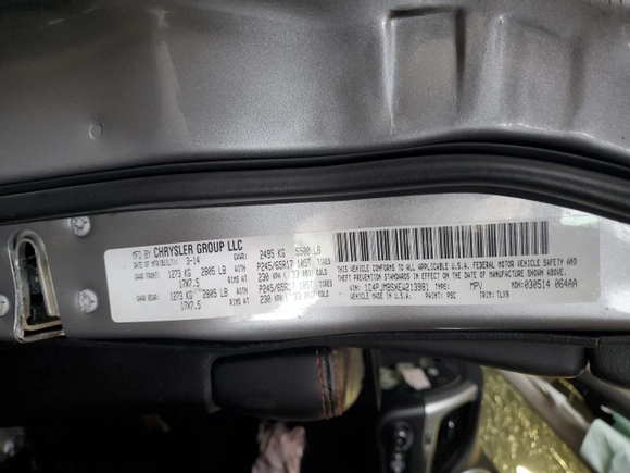 2014 Jeep Cherokee Trailhawk with VIN 1C4PJMBSXEW213981, listed as a Copart auction lot 60440495 with 136,612 mi miles and Salvage title. Bid and sale history available at DreamBid. Image 14.