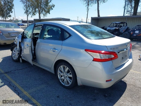 2014 Nissan Sentra SR with VIN 3N1AB7AP3EY309142, listed as a IAAI auction lot 41736206 with 200,238 mi miles. Bid and sale history available at carsss.com. Image 3.