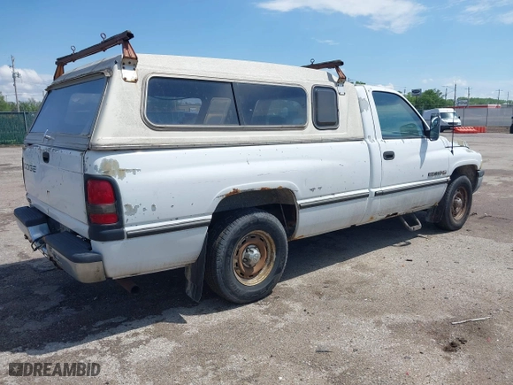 1996 Dodge Ram 1500 with VIN 1B7HC16Y1TS630096, listed as a IAAI auction lot 42095072 with 252,069 mi miles. Bid and sale history available at carsss.com. Image 4.