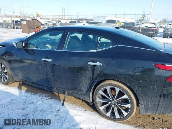 2017 Nissan Maxima SV z VIN 1N4AA6AP1HC434427, wystawiony jako IAAI lot #41607323 z przebiegiem 102 352 mil mil oraz . Historia ofert i sprzedaży dostępna na DreamBid. Obrazek 14.