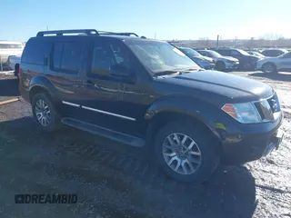 2012 Nissan Pathfinder LE z VIN 5N1AR1NB9CC638403, wystawiony jako IAAI lot #41612262 z przebiegiem Nie podano mil oraz . Historia ofert i sprzedaży dostępna na DreamBid. Obrazek 1.
